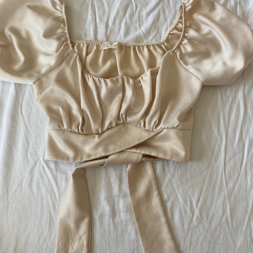 Altar'd State Satin Puff Sleeve tie around cropped top. In champagne color. XS